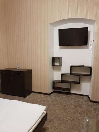 Отель Apart-Hotel City Center Contrabas Львов Двухместный номер Делюкс с 1 кроватью и дополнительной кроватью-3