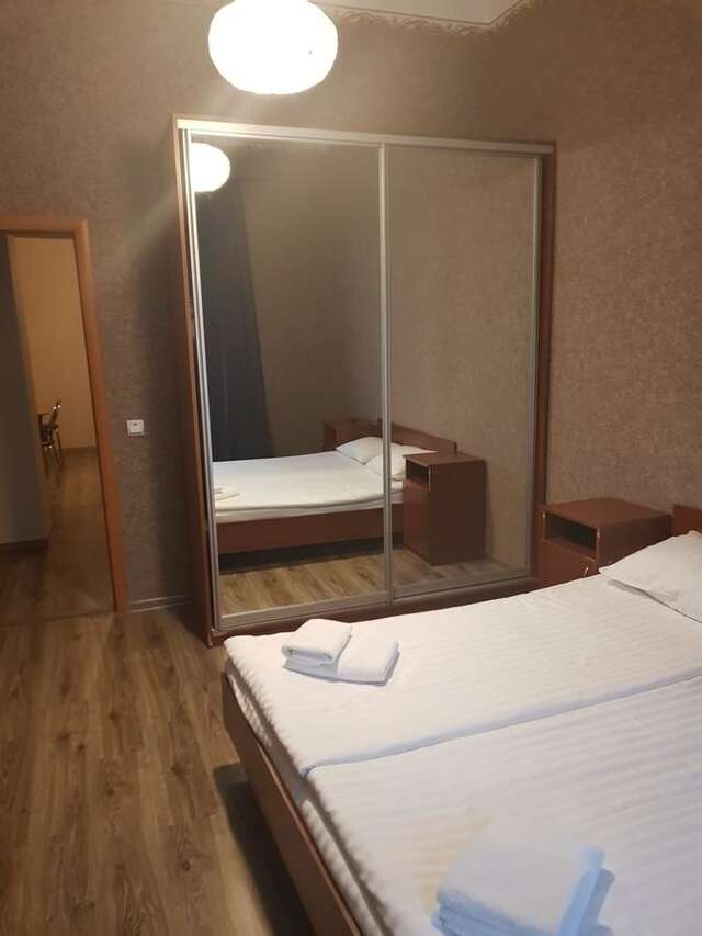Отель Apart-Hotel City Center Contrabas Львов-47